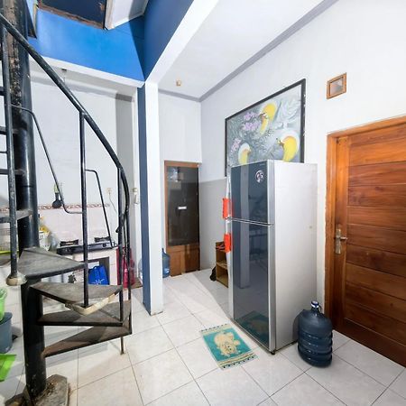 Mutiara Babarsari Homestay Jogja يوغياكارتا المظهر الخارجي الصورة