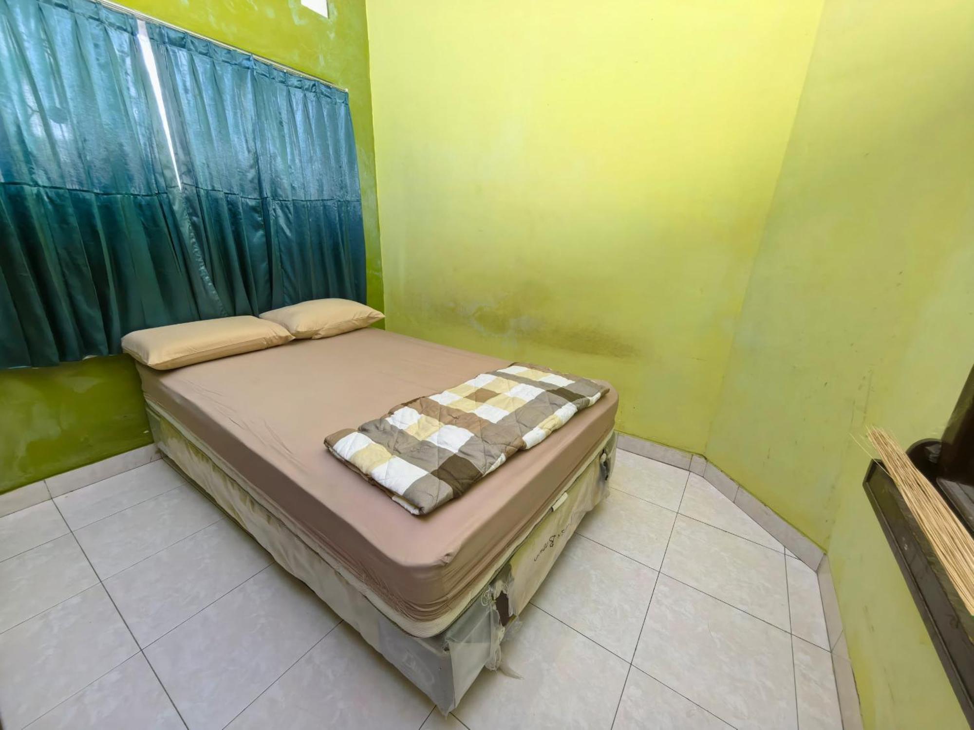 Mutiara Babarsari Homestay Jogja يوغياكارتا المظهر الخارجي الصورة