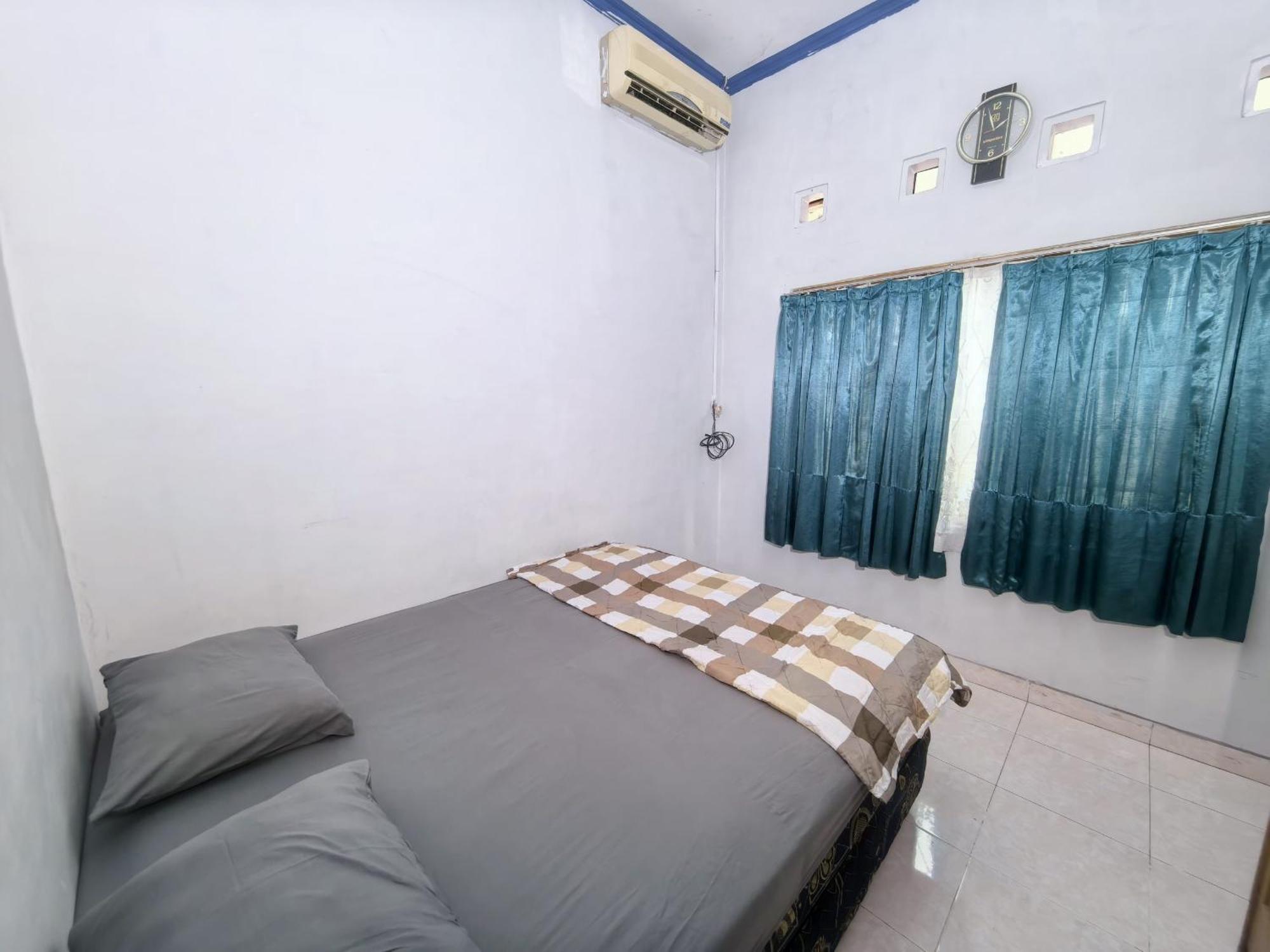 Mutiara Babarsari Homestay Jogja يوغياكارتا المظهر الخارجي الصورة