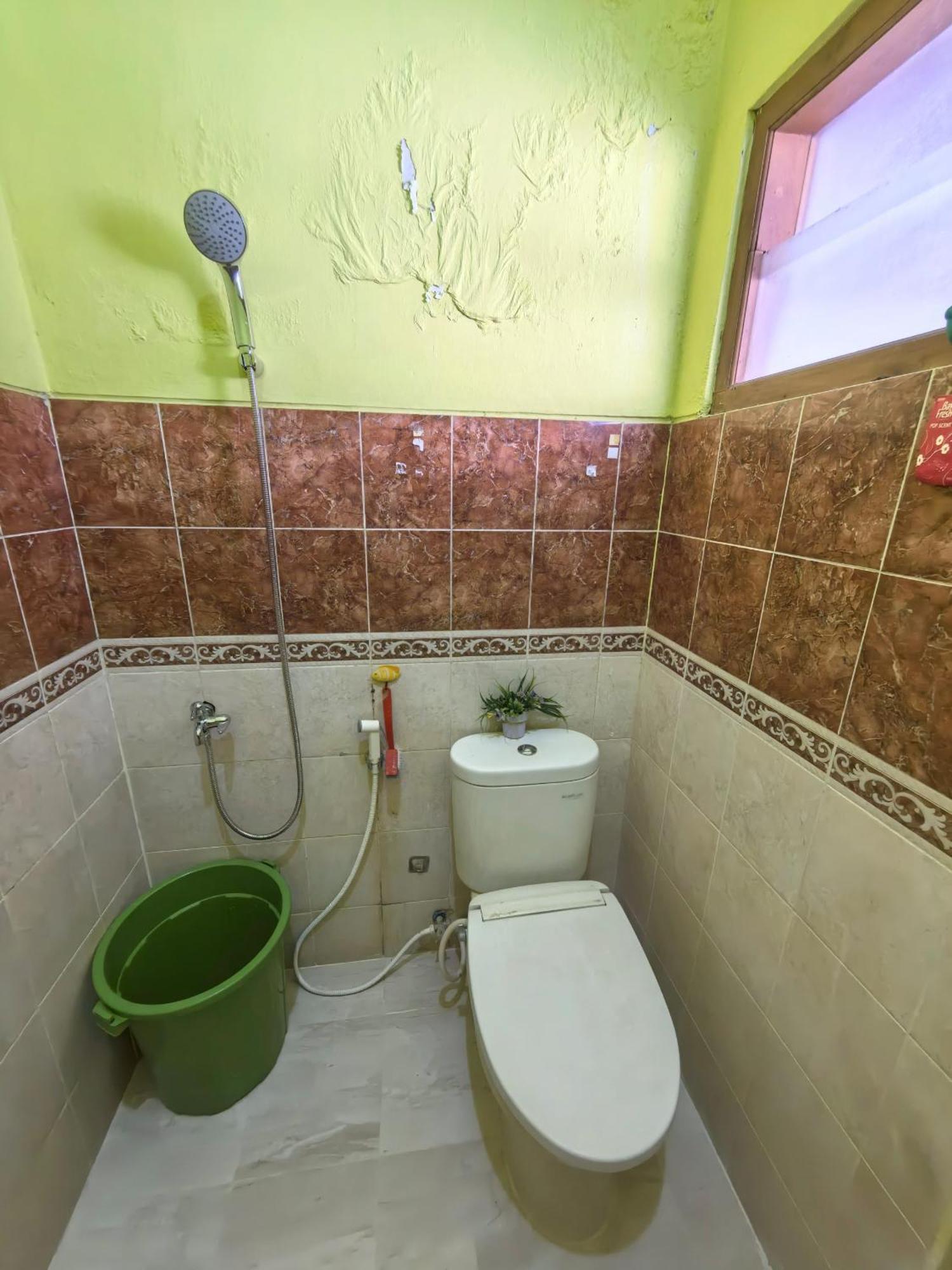 Mutiara Babarsari Homestay Jogja يوغياكارتا المظهر الخارجي الصورة